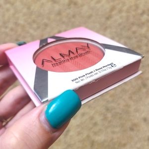 Almay Healthy Hue Blush shade: 300 Pink Flush; New Almay Lightweight😊 0.17oz/5g